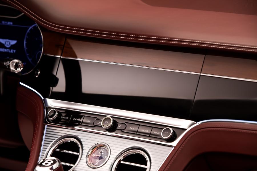 Детали интерьера Bentley Continental GT Convertible 2019 года  (WW) (фото 40 из 46)